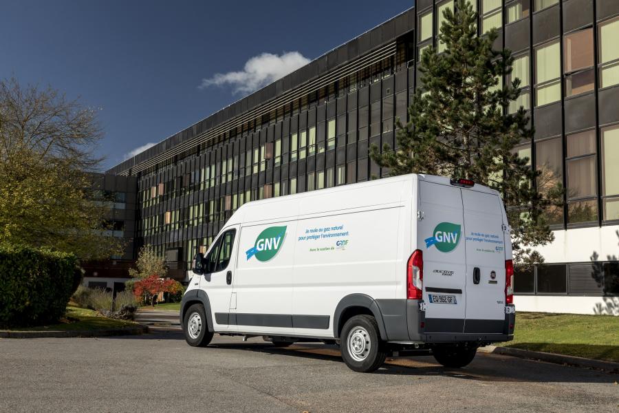  Fiat Ducato Maxi Van Natural Power L3H2 (290) 2017 года  (фото 3 из 15)